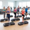 Aerobic Stepper Höhenverstellbar Fitness Stepper mit 4 Stützblöcken Strukturierter Oberfläche Grau
