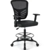 Arbeitsstuhl Bürostuhl ergonomisch Sitzhöhe 54-75 cm Hoher Drehstuhl mit hochklappbaren Armlehnen Schwarz