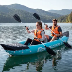 Aufblasbares Kajak Set für 2 Personen Schlauchkajak aus PVC mit 2 Aluminium-Paddel Pumpe bis zu 160 kg Belstbar