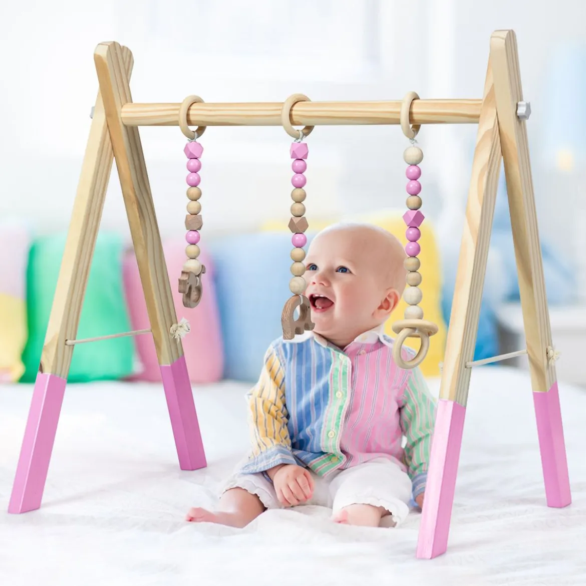 Baby Gym Babyspielgerät Spieltrapez Spielbogen Holzspielzeug Aktivitätszentrum mit 3 Kinderspielzeugen