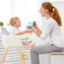 Babyhochstuhl Kinderhochstuhl Baby Treppenhochstuhl mit Einstellbares Esstischchen Grau