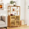 Bambus Bücherregal mit Türen 4 Stöckiges Regal mit Lamellentürenschrank 60 x 33 x 116 cm