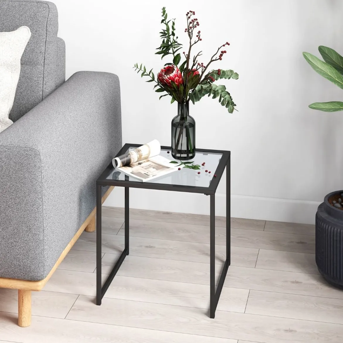 Beistelltisch Kleiner Gartentisch Balkontisch mit Tischplatte aus gehärtetem Glas 43 x 43 x 45 cm Schwarz