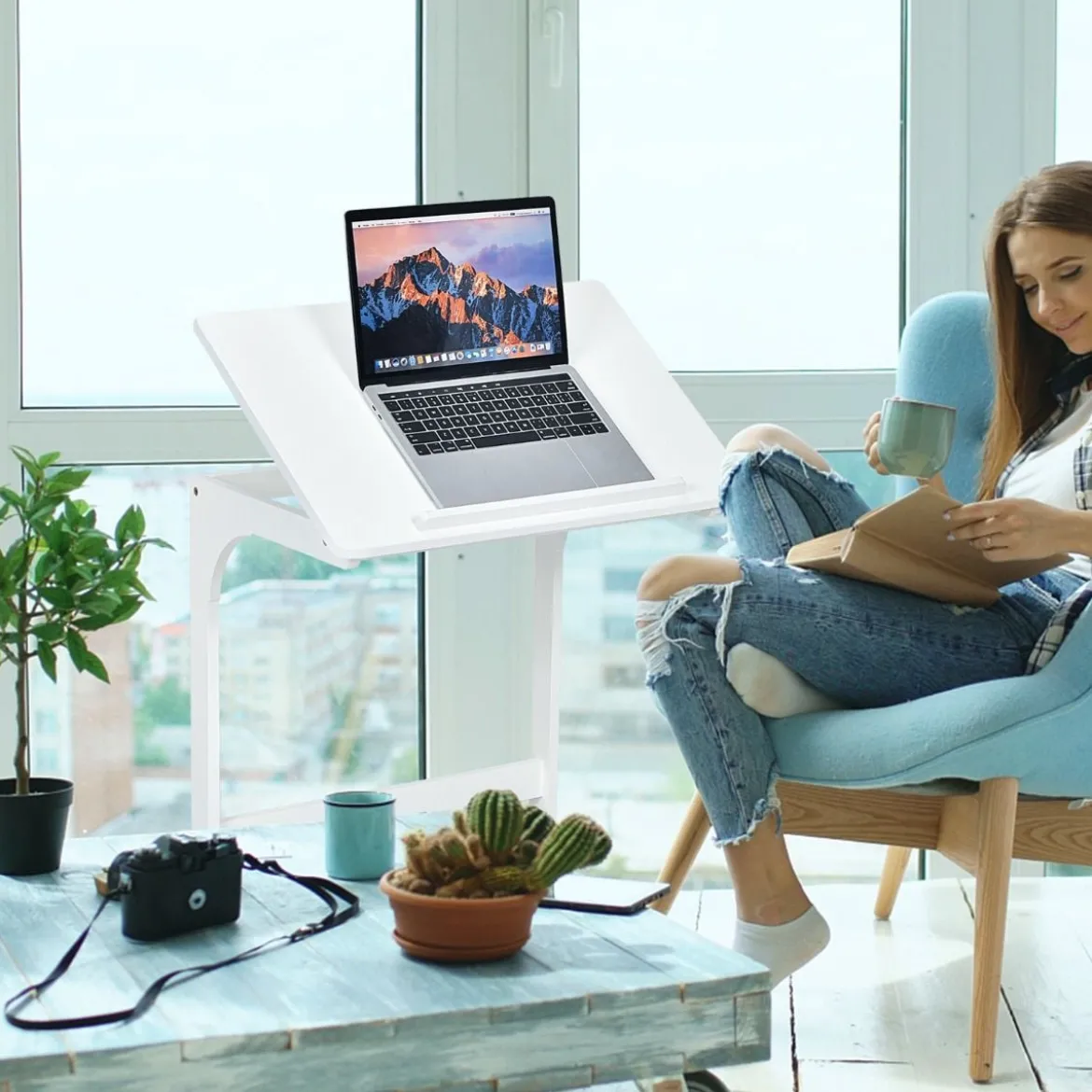 Beistelltisch Laptoptisch C-förmig Kaffeetisch Computertisch Bambus Stehtisch mit Metallgestell Couchtisch Weiß
