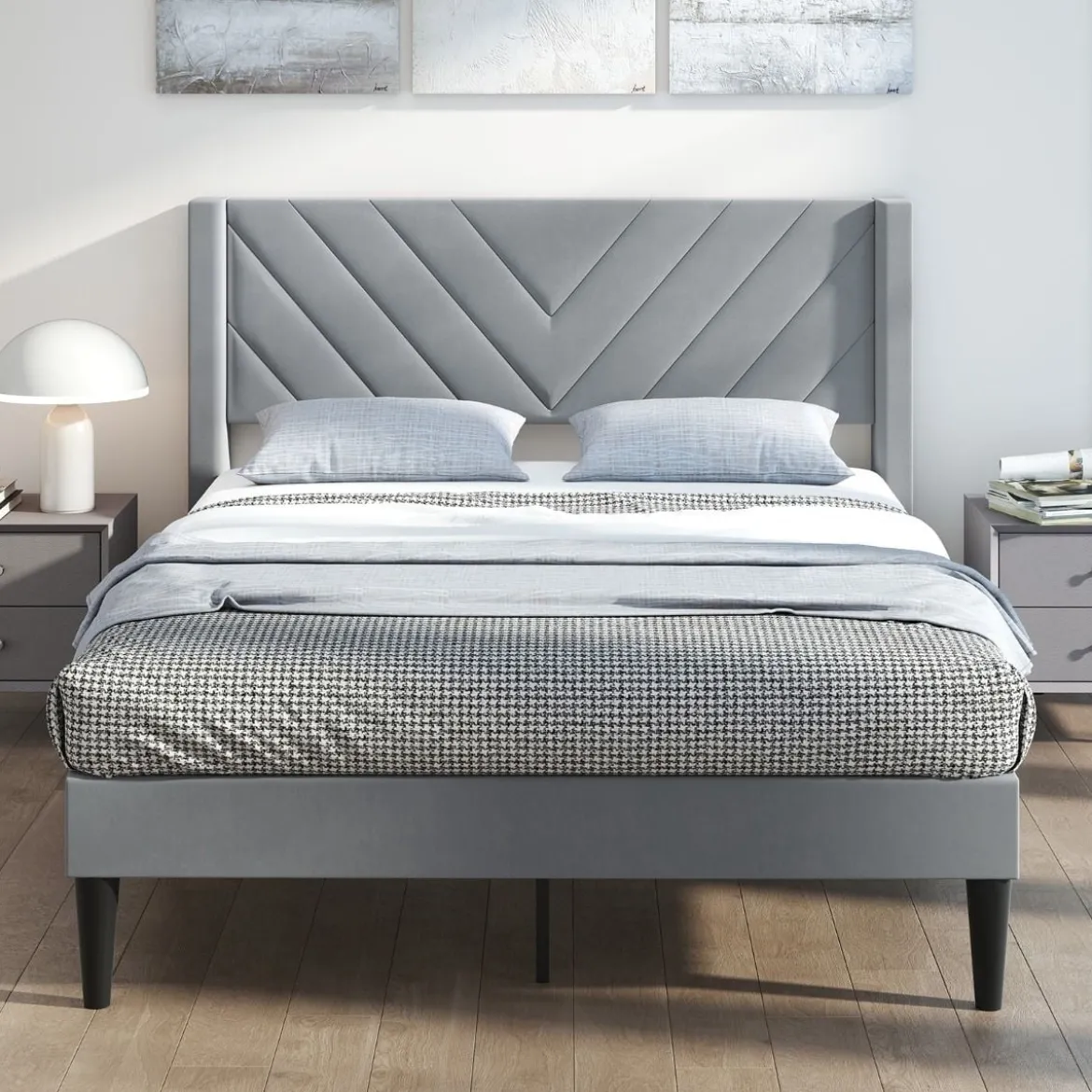 Bettgestell für 200 x 140 cm Matratze Gepolstertes Doppelbettgestell Plattformbett mit Kopfteil Grau