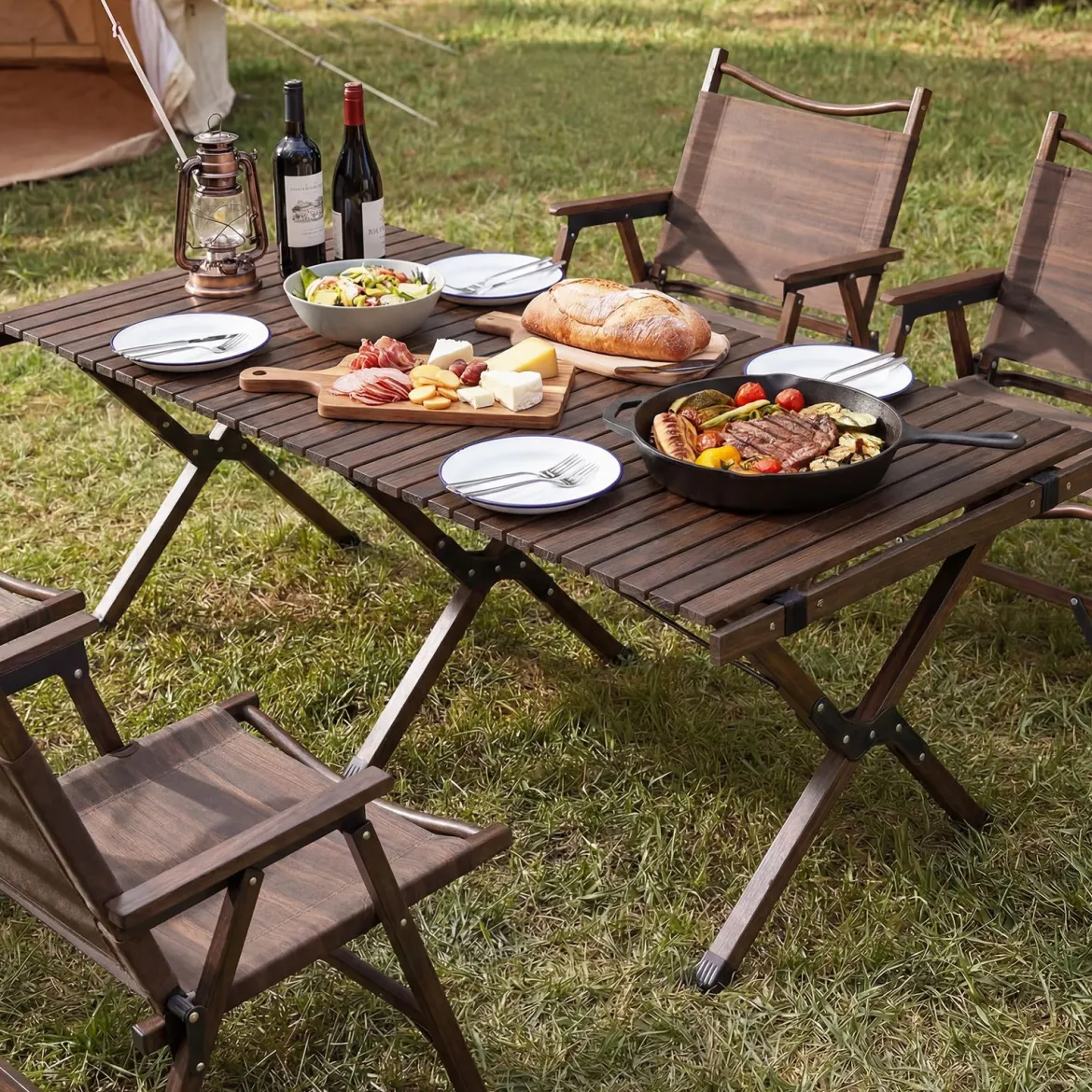 Campingtisch Klappbar Picknicktisch aus Holz mit Aufrollbarer Tischplatte Tragbarer Klapptisch Kaffee/Natur