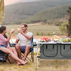 Campingtisch mit großem Stauraum Reiseküche Klapptisch aus Alu Gartentisch Picknicktisch Campingschrank Höhenverstellbar von 53-70cm Weiß+Grau
