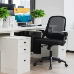 Ergonomischer Bürostuhl mit Klappbaren Armlehnen & Mittlerer Rückenlehne Schwarz