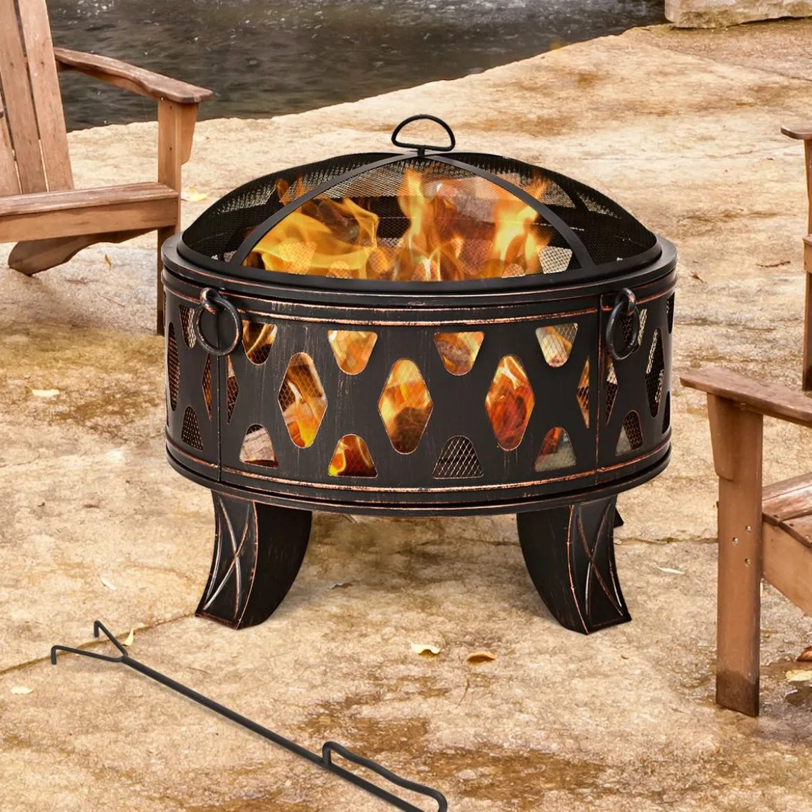 Feuerstelle Garten Terrasse mit Funkenschutz und Schürhaken 71 x 71 x 60 cm