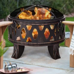 Feuerstelle Garten Terrasse mit Funkenschutz und Schürhaken 71 x 71 x 60 cm