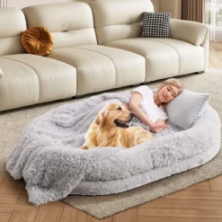 Flauschiges Hundebett für Menschen & Hunde mit Waschbare Hundedecke abnehmbarem Bezug Riemen 171 x 115 cm