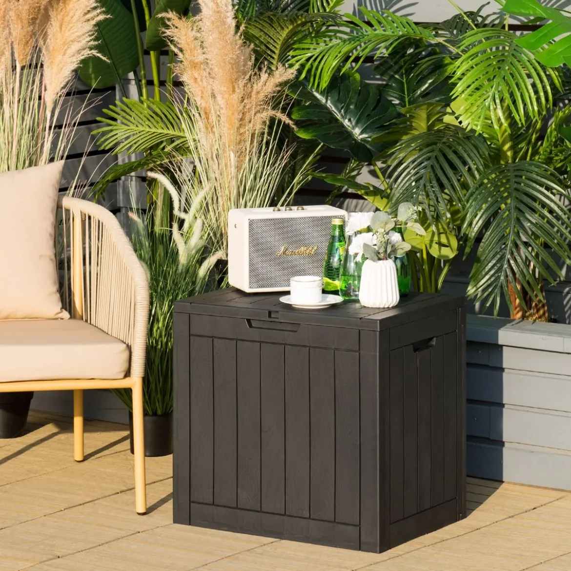 Gartenbox mit 114 L Kapazität abschließbarem Deckel & integrierten Griffen Schwarz
