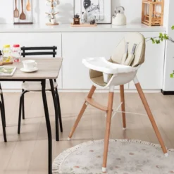 2 in 1 Babyhochstuhl aus Buchenholz mit 5-Punkt-Sicherheitsgurt & Doppeltablett Beige