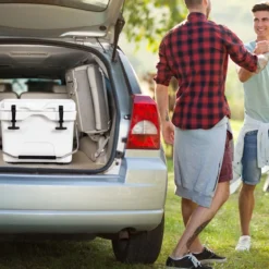 Kühlbox mit 15 L Fassungsvermögen Eistruhe mit Griff Ablassstopfen & 2 Getränkehaltern Weiß