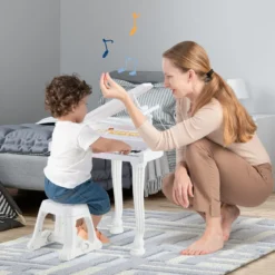Kinder Keyboard mit 37 Tasten & Hocker Elektronische Klaviertastatur 47 x 37 x 70 cm Weiß