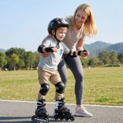 Kinder Rollschuhe 4 Größen Verstellbar Inline Roller Skates mit Leuchtenden Rädern S (EU 27-31)