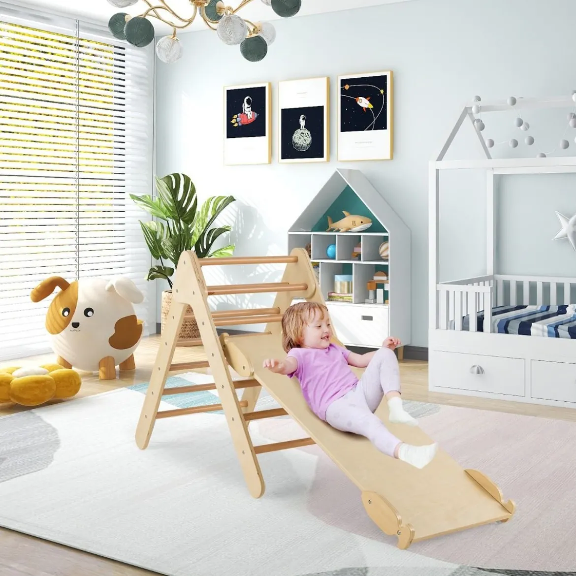 Kindertagesstätte Dreieckiges Klettergerüst aus Holz mit Rampe Natur