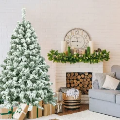 Künstlicher schneebedeckter Weihnachtsbaum mit Metallständer und PVC Nadeln 135 cm