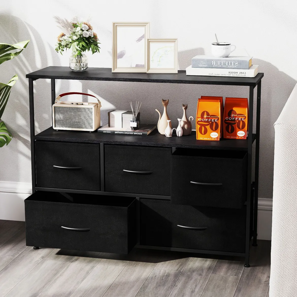 Kommode breiter Schrank mit 2 offenen Holzregalen 5 Schubladen & robustem Metallrahmen Schwarz
