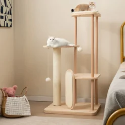 Kratzbaum aus Holz mehrstöckiger Katzenturm mit Kratzbrett Sisalpfosten gepolstertem Sitz 59 x 47 x 112 cm Beige
