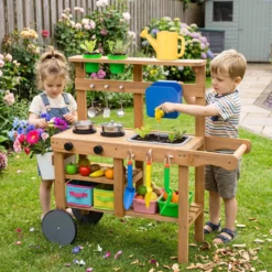 Matschküche Kinder Outdoor Spielküche Holz mit Blumentöpfen 15 Zubehörteilen & Rädern Natur