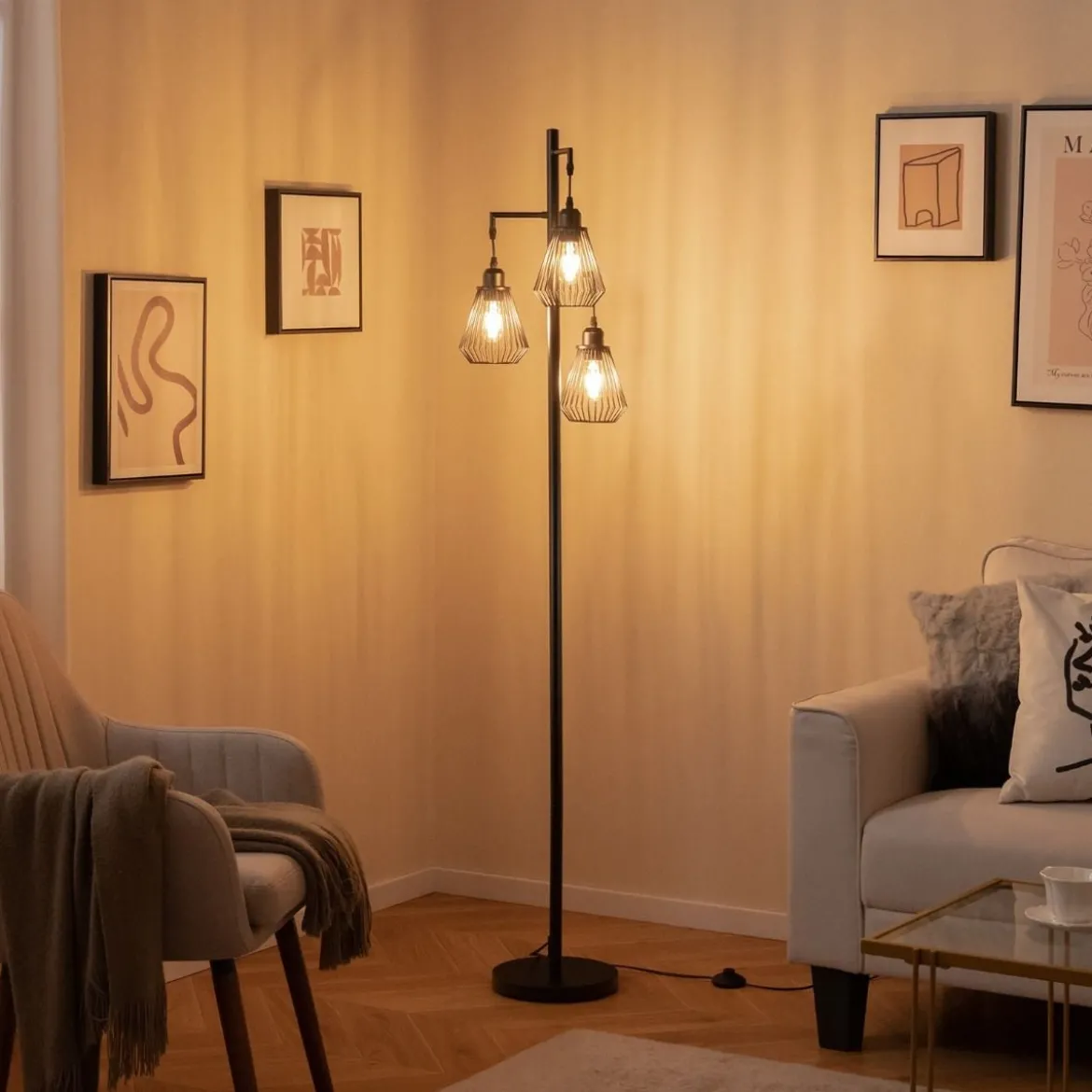 Moderne Stehlampe 169 cm industrielle Standleuchte mit 3 Lampenschirmen 25 x 168 cm Schwarz