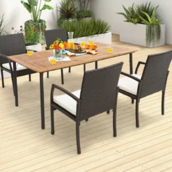 Outdoor-PE-Rattanstühle mit weichen Reißverschlusskissen Rattansessel für Garten