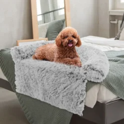 Plüschbett für Hunde mit rutschfester Unterseite abnehmbarem waschbarem Bezug & weicher Nackenrolle kleine 101 x 89 cm Grau-weiß