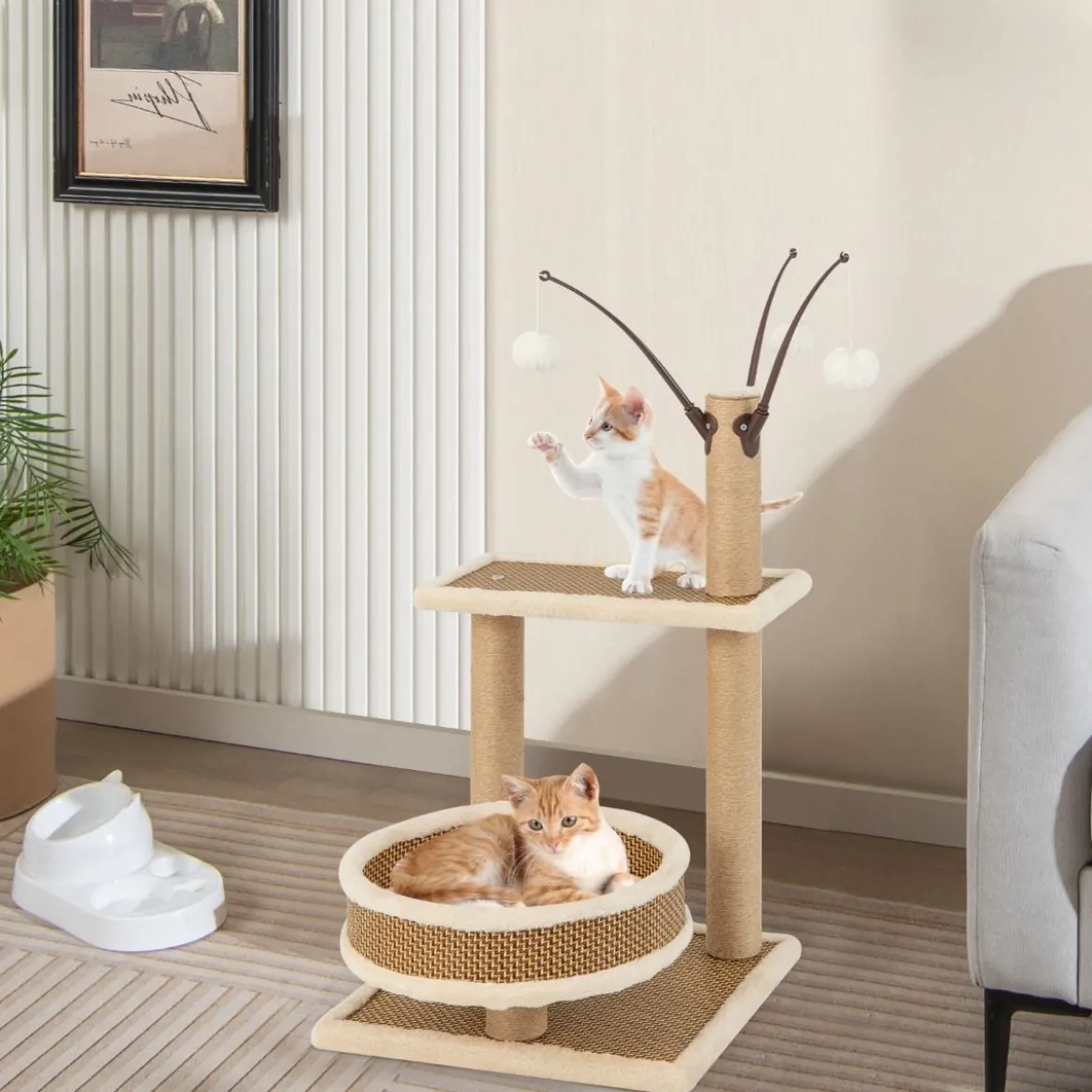 Rattan Kratzbaum mit Plattform & 3 Spielbällen & Kratzpfosten & Bett Katzenbaum Katzenkratzbaum