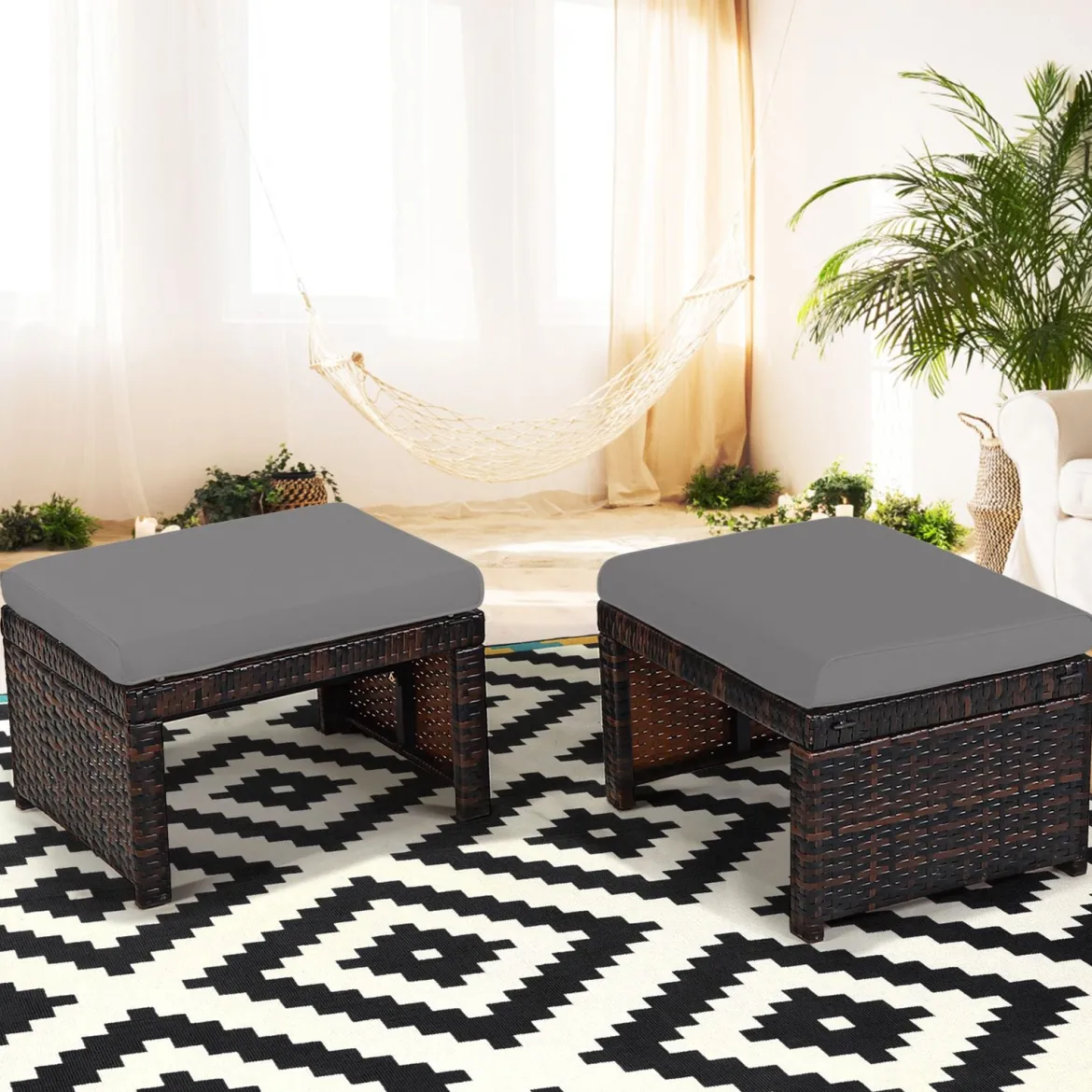 2 Rattan Ottomanen Outdoor Ottomane PE Rattansitz mit kissen 49 x 40 x 33 cm Grau