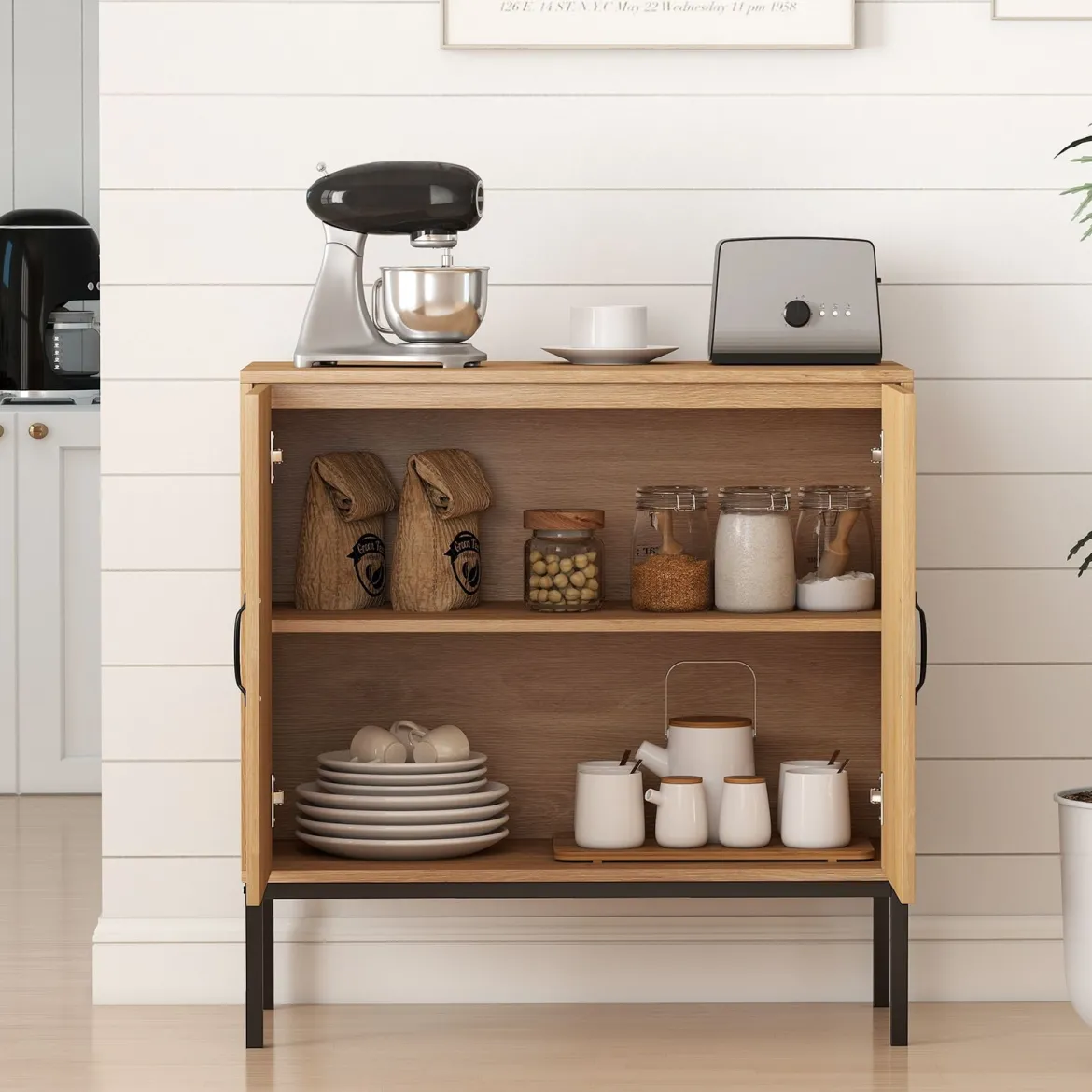 Rattan Sideboard mit 3-Fach Verstellbarem Regal & 2 Türen Boho Buffet Akzentschrank Natur