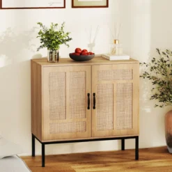 Rattan Sideboard mit 3-Fach Verstellbarem Regal & 2 Türen Boho Buffet Akzentschrank Natur