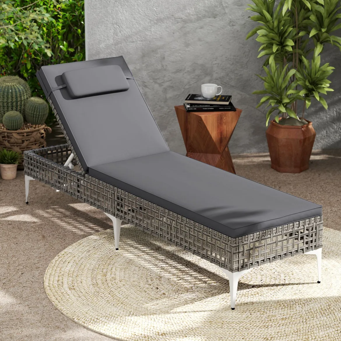 Rattan Sonnenliege Gartenliege mit Auflage & Kopfstütze & Verstellbarer Rückenlehne Balkonliege