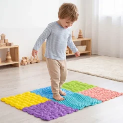 Sensorikmatte zum Stecken Orthopädische Spielmatte aus Wasserfeste Material 30 x 30 cm Macaron Bunt