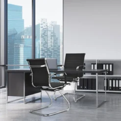 Set aus 10 Bürostühlen Moderne Konferenzstühle mit Mittlerer Rückenlehne & Kufengestell Schwarz