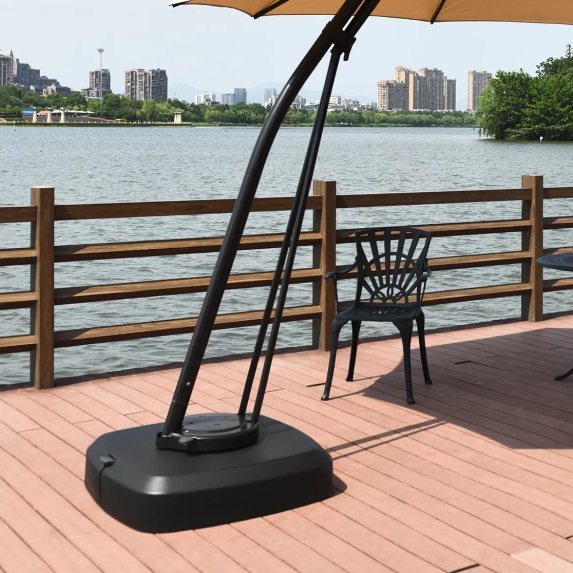 Sonnenschirmständer mit Rollen 150kg befüllbar rollbar Schirmständer für große Ampelschirme Ampelschirmständer für Garten Terrasse
