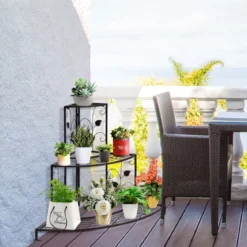 3-stöckiger Eck-Pflanzenständer aus Metall treppenförmiger Blumentopfhalter hübsches Pflanzenregal mit Blattmustern