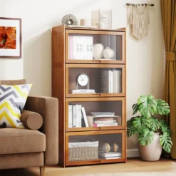 4 stöckiges Bücherregal mit Acryltüren Vitrinenschrank aus Bambus 69 x 34 x 140 cm Braun/Natur