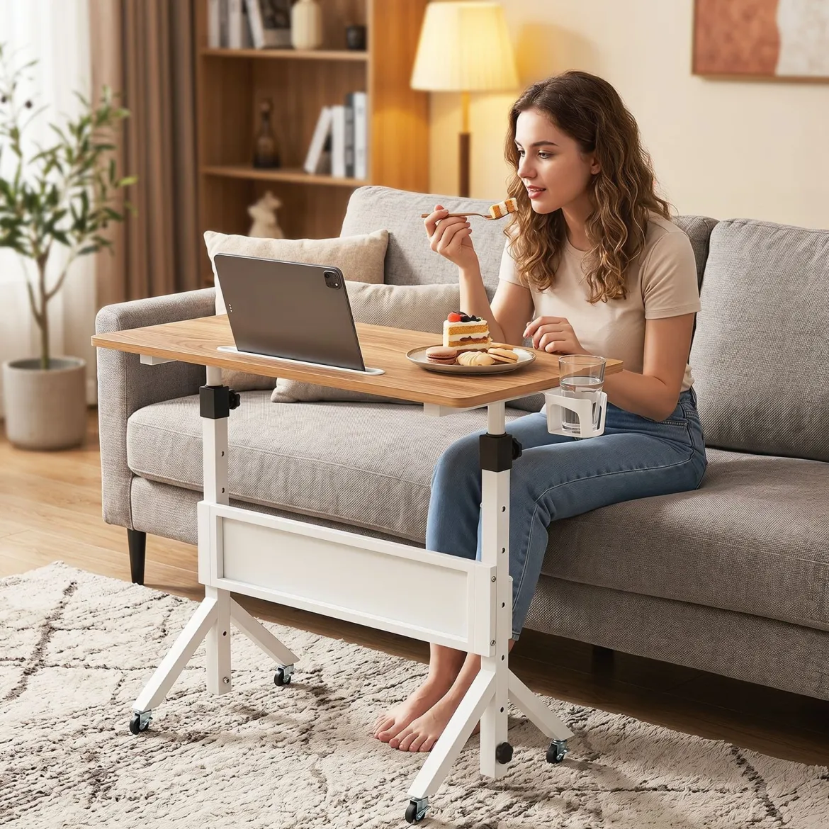 Stehpult Höhenverstellbar 70-117 cm Mobiler Schreibtisch auf Rollen mit Stoffkorb Tablet-Rille Natur