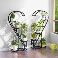 5-stufiger Metall Pflanzenständer Herzförmig Blumenregal mit Haken 71 x 30,5 x 148 cm Schwarz