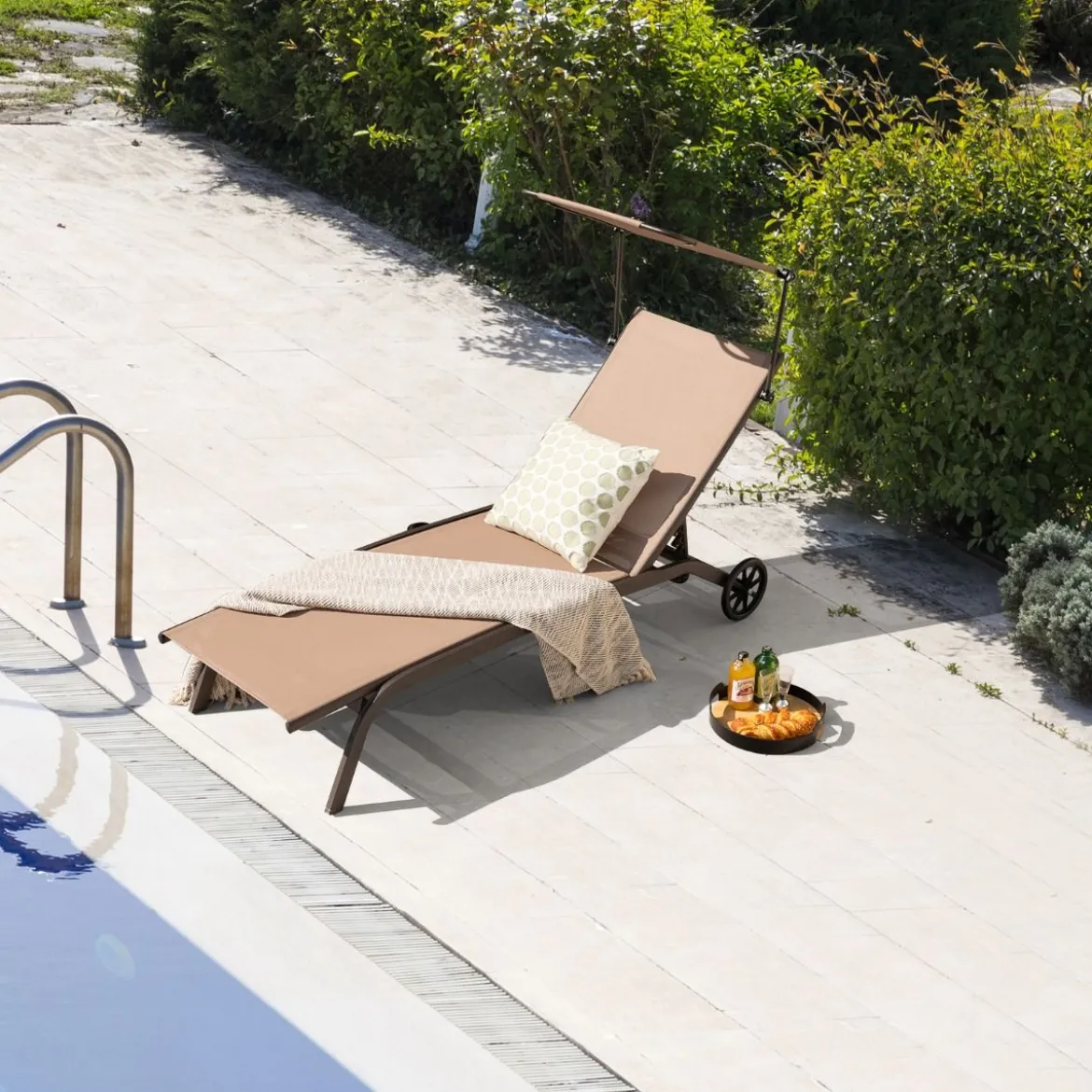 Terrassenliege Outdoor-Liegestuhl mit Rädern Strandliege aus Metall Braun