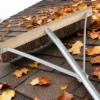 Verstellbares Dachreinigungswerkzeug mit 5 Leichten Alu Verlängerungsstangen Dachbürste Dachrechen