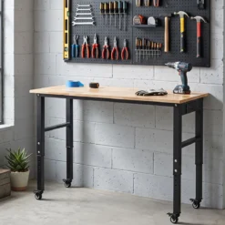 Werkbank mit Steckdosen & Rollen Arbeitstisch Höhenverstellbar Mobiler Garagentisch bis zu 150 kg Tragbar